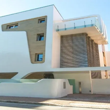 Pescara, Via Arapietra , A Due Passi Dal Centro *